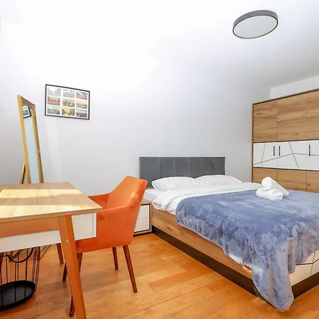 Cohost I City Centre Apt With River View Apartment Klaipeda