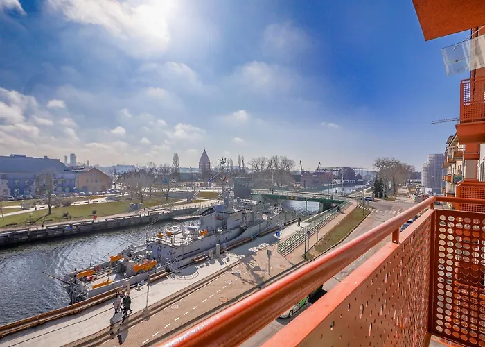 Cohost I City Centre Apt With River View Apartament Kłajpeda