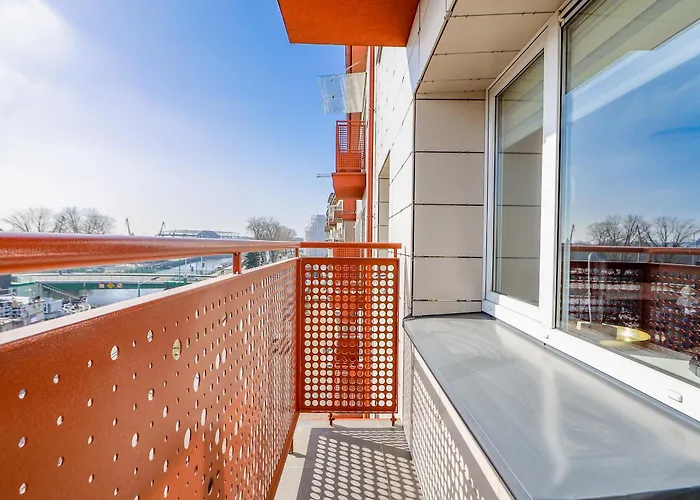 Cohost I City Centre Apt With River View Kłajpeda