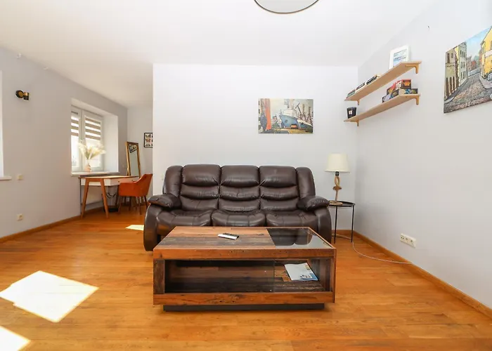 Cohost I City Centre Apt With River View Apartament