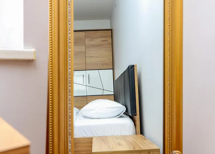 Cohost I City Centre Apt With River View *